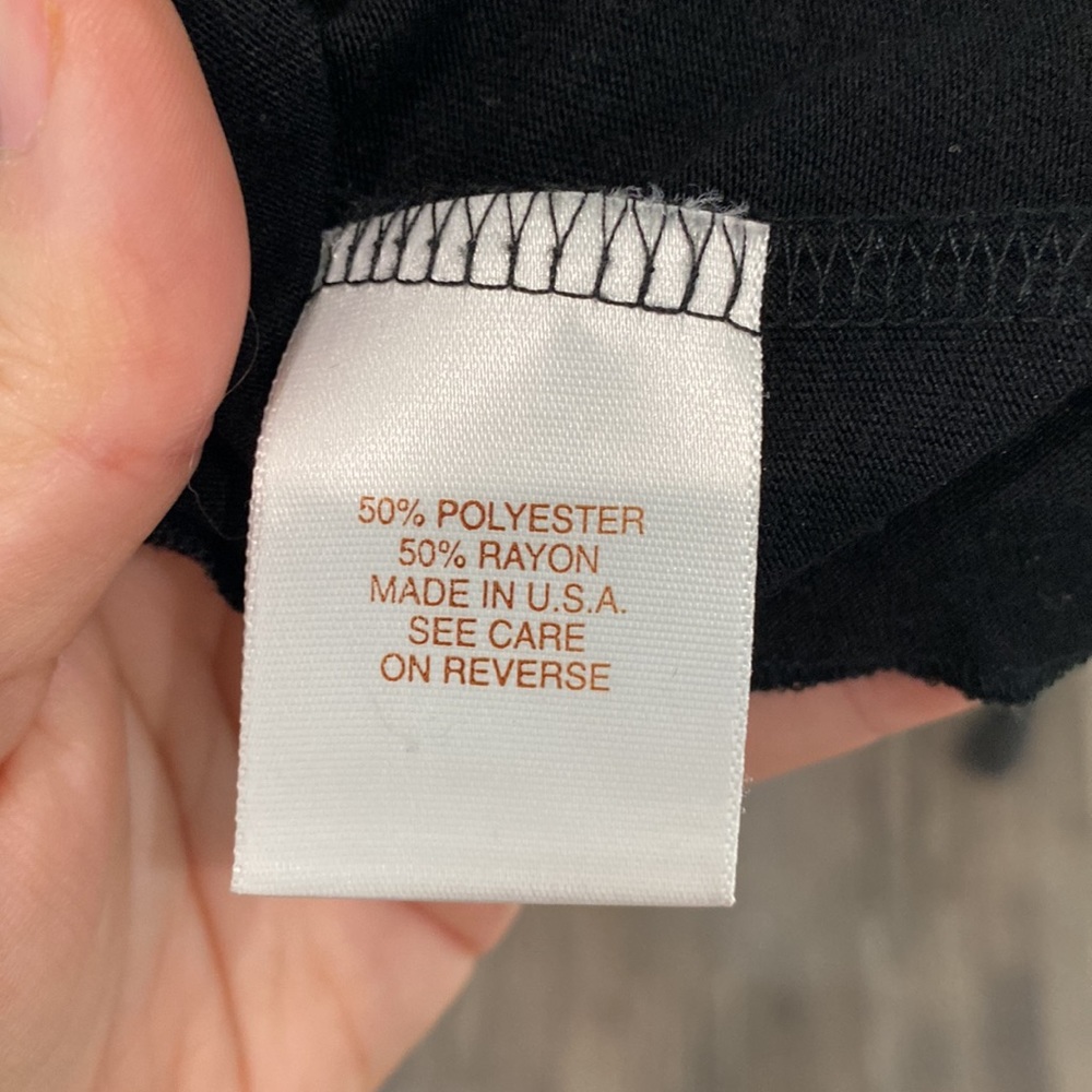 BOGO - Black low cut top - Picture 4 of 5